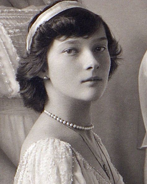 close up detail of Grand Duchess Tatiana Nikolaevna of Russia, a “modern” beauty. “TATIANA had exotic, dark features with widely spaced... Grand Duchess Tatiana, Grand Duchess Tatiana Nikolaevna Of Russia, Anastasia Nikolaevna, Tatiana Romanov, Tatiana Nikolaevna, Romanov Sisters, Grand Duchess Olga, House Of Romanov, Alexandra Feodorovna