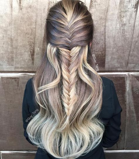 Half Up Fishtail Braid                                                                                                                                                                                 More Unique Braided Hairstyles, Easy Braid Styles, Fishbone Braid, Trendy We Fryzurach, Fishtail Hairstyles, Fishtail Braid Hairstyles, Guy Tang, Fishtail Braid, Cool Braid Hairstyles