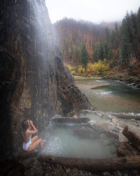 On The Road In Idaho's Sawtooth Mountains Mountain View Resort, Idaho Hot Springs, Explore Idaho, Idaho Adventure, Backpacking Destinations, Visit Idaho, Sawtooth Mountains, Camping Desserts, Idaho Travel