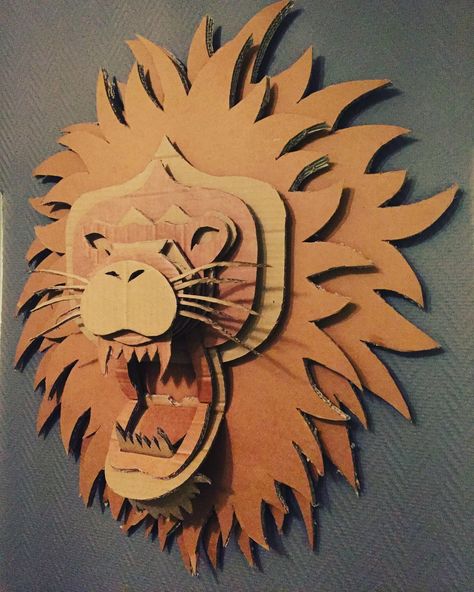 Cardboard Lion Head, Lion Cardboard, Cardboard Animal Head, Cardboard Art Projects, Cardboard Relief, Cardboard Art Sculpture, Cardboard Animals, Cardboard Mask, Cut Out Art