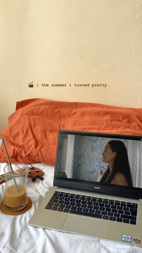 Netflix And Chill Captions, The Summer I Turned Pretty Movie Night, Watching The Summer I Turned Pretty, Netflix Captions Instagram, The Summer I Turned Pretty Watch Party, Laptop Movie Night, Watching Movies In Bed, Insta Status, Movie Captions