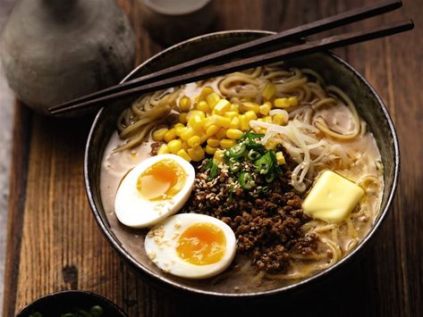 Nagi Maehashi, Pork Ramen Recipe, Quick Ramen, Recipe Tin Eats, Tin Eats, Hot Ramen, Ramen Toppings, Beef Ramen, Ramen Food