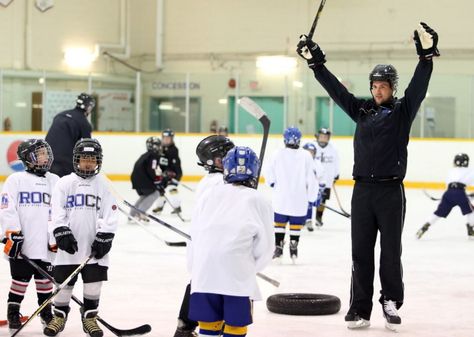 Jamie Benn celebrates the efforts of the kids at the annual Ryan OÕByrne youth hockey camp being held at the University of VictoriaÕs Ian Stewart Complex on Thursday. Hockey Camp, Hockey Boards, Jamie Benn, Hockey Kids, Youth Hockey, Fallen Series, Being Held, Soul Searching, Dallas Stars