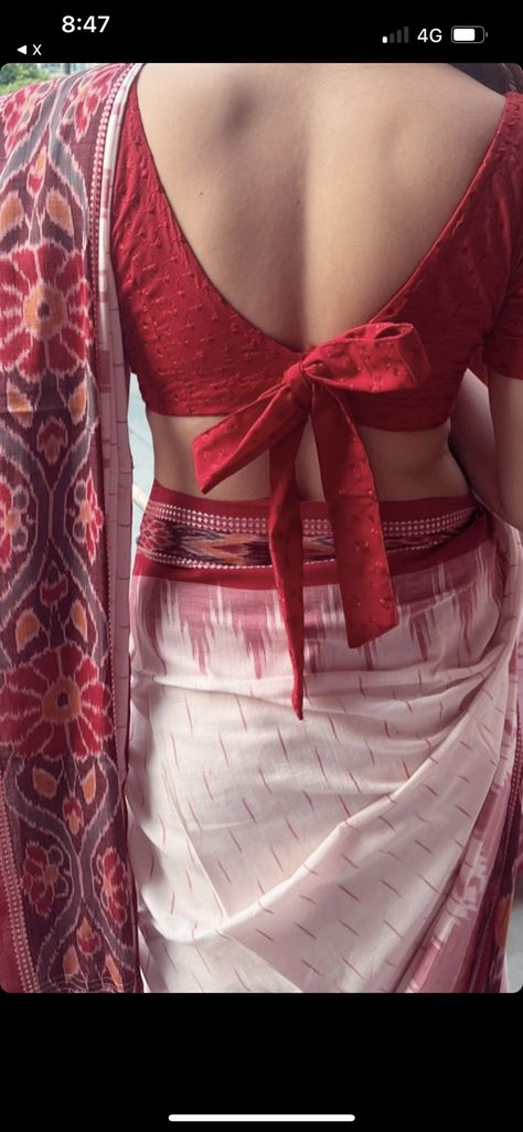 Back Covered Blouse Designs, Blouse Design For Fat Lady, Trending Blouse Back Designs, Plain Blouse Designs, Cotton Saree Blouse Designs, Cotton Saree Blouse, Latest Blouse Designs Pattern, Traditional Blouse Designs, Stitching Dresses