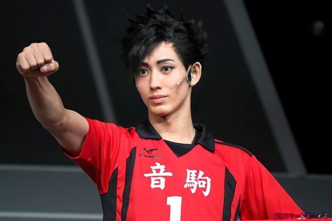 Kuroo Stage Play, Kuroo Stage Actor, Haikyuu Stage Play Actors, Kuroo Cosplay, Haikyuu Stage Play, Haikyuu Stageplay, Haikyuu Live Action, Kuroo Tetsuro, Haikyuu Cosplay