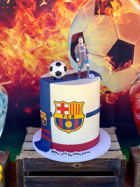 Barcelona Cake Ideas, Birthday Cake Soccer, Barcelona Soccer Party, Real Madrid Cake, Barcelona Cake, Soccer Birthday Cakes, Happy 12th Birthday, Soccer Birthday Parties, Barcelona Team