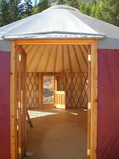 Shelter Designs 30ft Four Seasons Yurt - Small Homes for Sale Building A Yurt, Yurt Interior, Yurt Home, Yurt Living, Structural Insulated Panels, Shelter Design, Hobbit House, Yurt, Close To Home