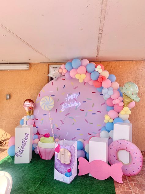 Candy Corner Ideas Birthday Parties, Candy Corner Ideas, Cardboard Hacks, Miss Pastelitos, Decoration For 1st Birthday, Candy Theme Decorations, 1st Birthday Theme, Eid 2024, Candy Corner