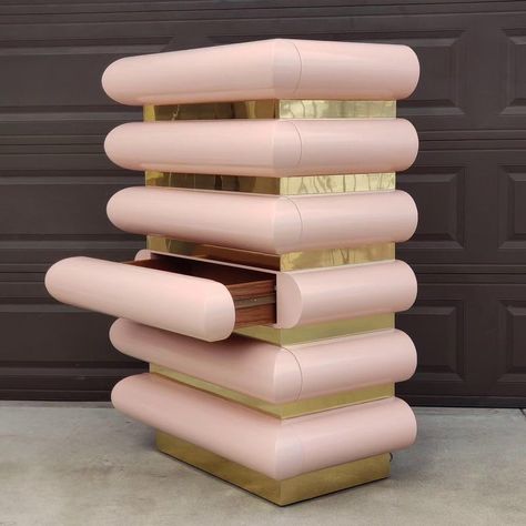 Russel Wright, Wood Chest, Apartment Decor Inspiration, Pink Vibes, 1 Of 1, Room Inspiration Bedroom, Dream Decor, Dream Rooms, Dream House Decor