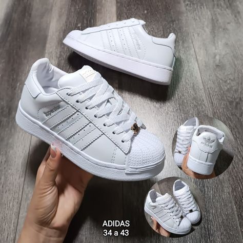 Retro 4, Adidas Campus, Swag Shoes, Trendy Sneakers, Trendy Shoes, Business Account, Nice Shoes, Shoe Collection, Tennis