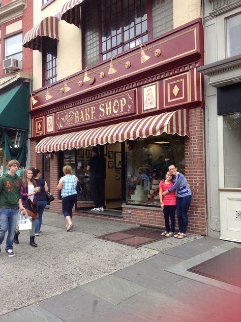 Carlos Bakery!!! Home of Cake Boss Carlos Bakery Cakes, Carlos Bakery, Dream Places, Cake Boss, Bakery Cakes, Places Ive Been, Broadway Shows, Cake