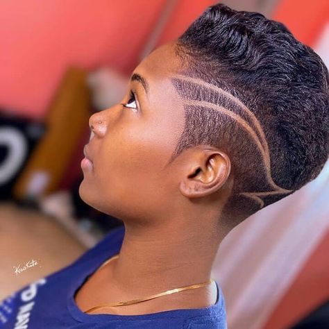 4,551 Likes, 40 Comments - naturalhair | hairtips | (@rocksnaturalhair) on Instagram: “I can only imagine how huge our community @rocksnaturalhair 💝 would be,if all people who sees this…” Low Cut Hairstyles For Ladies, Coloring Wigs, Perm Cut, Sleek Haircuts, Low Cut Hairstyles, Short Hair Designs, Short Shaved Hairstyles, Shaved Hair Designs, Shaved Side Hairstyles