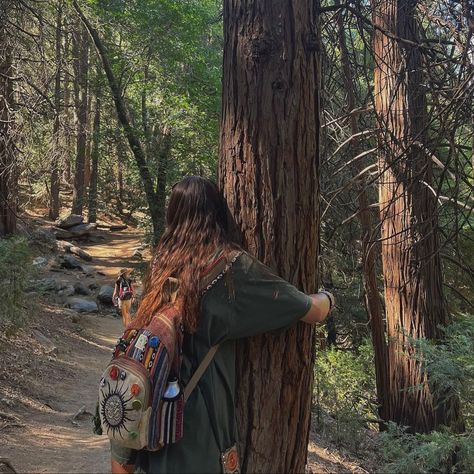 Mountain Hippie Aesthetic, Hippie Woman Aesthetic, Earthy Granola Aesthetic, Tree Of Life Clothing, Hippy Summer Aesthetic, Nature Adventure Aesthetic, Fall Hippie Aesthetic, Hippy Astetic, Nature Hippie Aesthetic