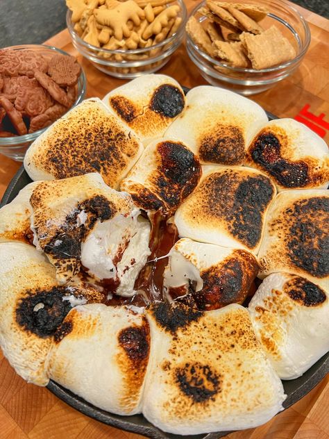 S'mores Dip on the Traeger Smoked Smores Dip, Desserts On The Smoker, Smoked Smores, Smoked Dessert Recipes, Smores Dip, Smoked Recipes, Smores Dessert, Smore Recipes, Smoker Cooking