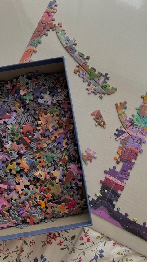 Christmas Puzzle, 1000 Piece Puzzle, The Mystic, 2023 Christmas, 1000 Piece Jigsaw Puzzles, Christmas 2023, New Hobbies, Christmas Wishlist, Puzzle Pieces