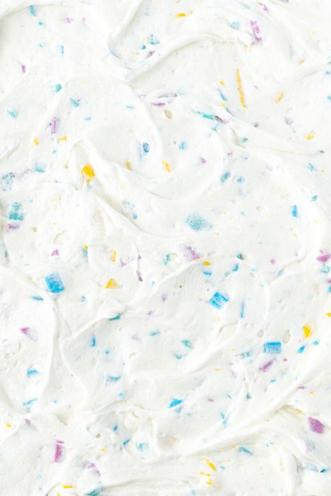 Rainbow Chip Frosting Rainbow Chip Frosting, Cream Cheese Buttercream Frosting, White Almond Bark, Easy Frosting, Frosting Recipes Easy, Cake Frosting Recipe, Whipped Cream Frosting, Vanilla Buttercream Frosting, Buttercream Frosting Recipe