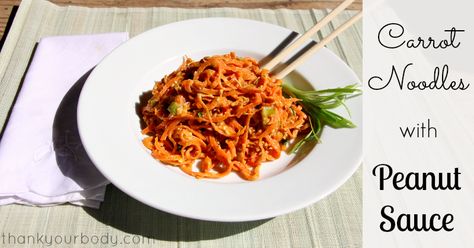 Have you tried vegetable noodles? These carrot noodles with peanut sauce will win you over! Delicious, healthy, and filling...and easy to make, too! Peanut Sauce Healthy, Noodles With Peanut Sauce, Veggetti Recipes, Veggie Noodles Recipes, Peanut Sauce Noodles, Carrot Noodles, Egg Benedict, Vegetable Noodles, Veggie Noodles