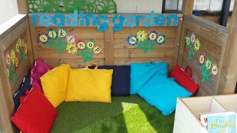 Outdoor Reading Area, Early Years Outdoor Area, School Outdoor Area, Eyfs Outdoor, Eyfs Outdoor Area, Outdoor Reading, Reading Areas, Outdoor Kids Play Area, Reading Garden