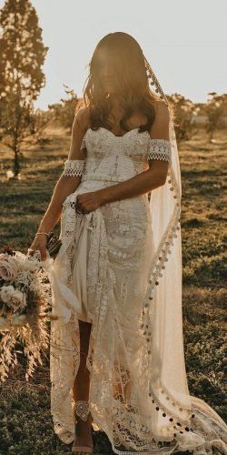 Wedding Dresses Vintage Bohemian, Wedding Dresses Hippie, Hippie Wedding, White Wedding Dress, Bohemian Wedding Dress, Bohemian Bride, Bohemian Wedding Dresses, A Wedding Dress, Brides Wedding Dress