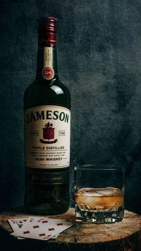 Jameson Bottle, Alcohol Pictures, Jameson Whiskey, Jameson Irish Whiskey, Good Whiskey, Whisky Bottle, Whiskey Drinks, Cigars And Whiskey, Whiskey Cocktails