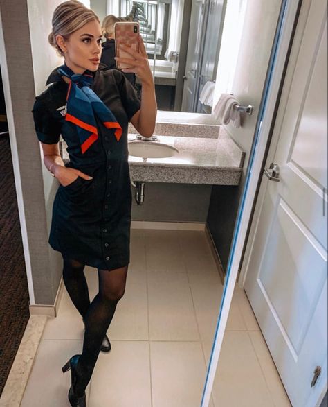 American Airlines Flight Attendant Uniform, Flight Attendant American Airlines, Cabin Crew Hairstyles, Indy Ivers, American Airlines Flight Attendant, Air Hostess Uniform, Flight Girls, Air Stewardess, Liz Tomforde