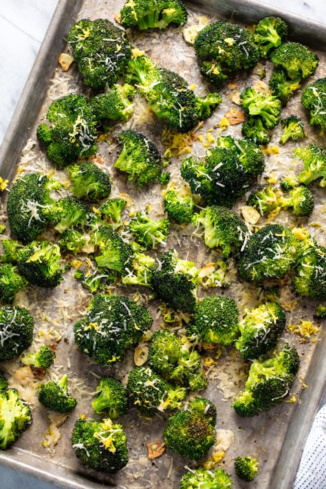 The Best Roasted Broccoli Ever Roasting Broccoli In Oven, Broccoli In The Oven, Best Roasted Broccoli, Oven Broccoli, Oven Baked Broccoli, Baked Broccoli Recipe, Butter Broccoli, Seasoned Broccoli, Parmesan Roasted Broccoli