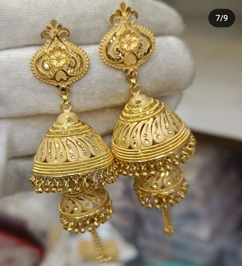 Gold Jhumki Latest Design, Gold Haram Designs, Haram Designs, Gold Haram, Jhumka Designs, Gold Earrings Indian, Cutwork Blouse, Simple Gold Earrings, Gold Jewels Design