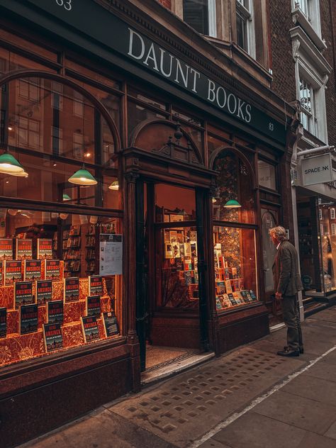 English Autumn, Daunt Books, Autumn Board, Autumn Core, October Mood, Fall Boards, Fall Mood Board, London Aesthetic, Dark Autumn