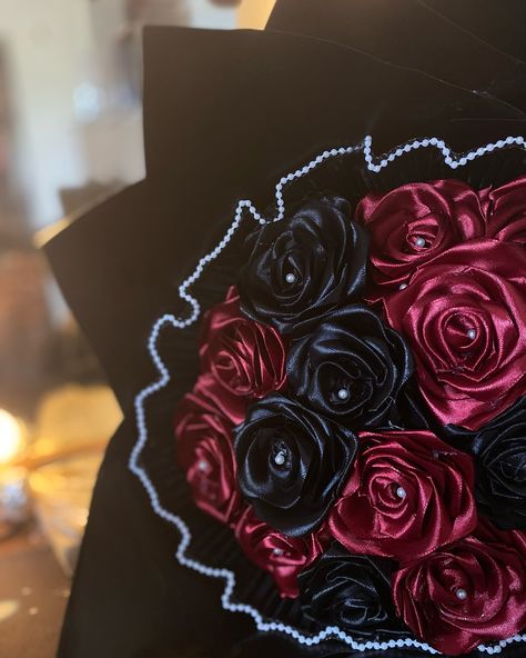 Start ordering your bouquets today. 🍷🐦‍⬛ 15 count bouquet 🍷🐦‍⬛ Directly message me to order! #roses #flowers #bouquet #red #black #white #eternalroses #foreverflowers #explorepage #explore Black And Red Bouquet, Black Flowers Bouquet, Roses Flowers Bouquet, Red Flower Bouquet, Ribbon Rose Bouquets, Ribbon Flowers Bouquet, Black Bouquet, Stationery Organizer, Red Bouquet