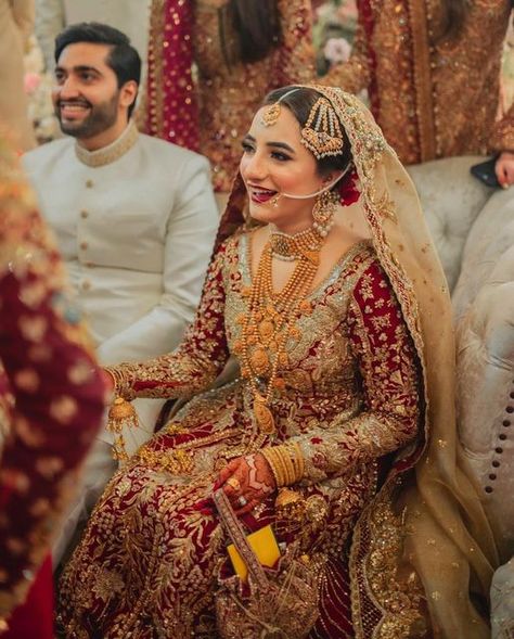 Zainab Chottani Bridal, Tena Durrani, Yumna Zaidi Bridal Look, Tina Durrani Bridal, Tarun Tahiliani Lehenga Bridal Collection, Tarun Tahiliani Lehenga Brides, Circle Mehndi Designs, Pakistani Bridal Dresses, Pakistani Bridal