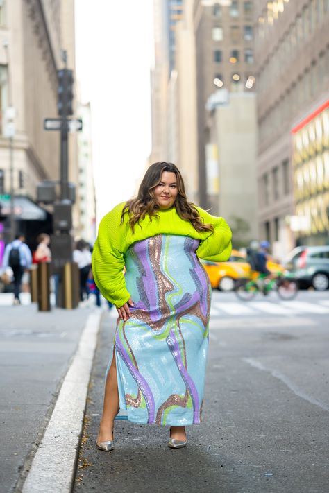 Plus size fashion blogger and influencer Natalie in the City wears a crop top from Target’s Future Collective and sequin maxi dress from Eloquii during New York Fashion week spring 2023. Plus Size Wardrobe, Plus Size Spring Outfits, Nyfw Outfits, Spring Attire, Spring Wardrobe Essentials, Plus Size Cocktail Dresses, Spring Forward, Moda Plus, Spring 2023