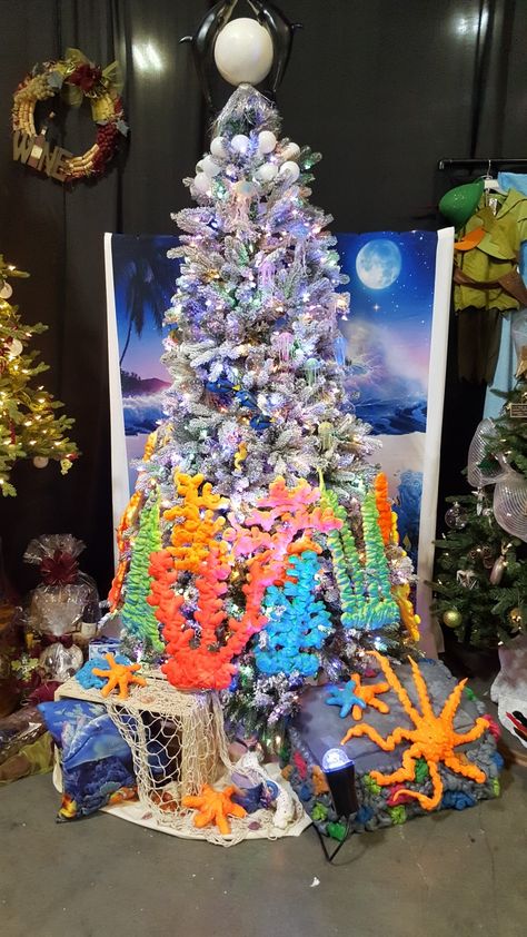 Ocean Themed Christmas Tree, Under The Sea Christmas Tree, Ocean Themed Christmas, Sea Christmas Tree, Under The Sea Christmas, Ocean Christmas, Christmas Tips, Themed Christmas Tree, Christmas Background Images