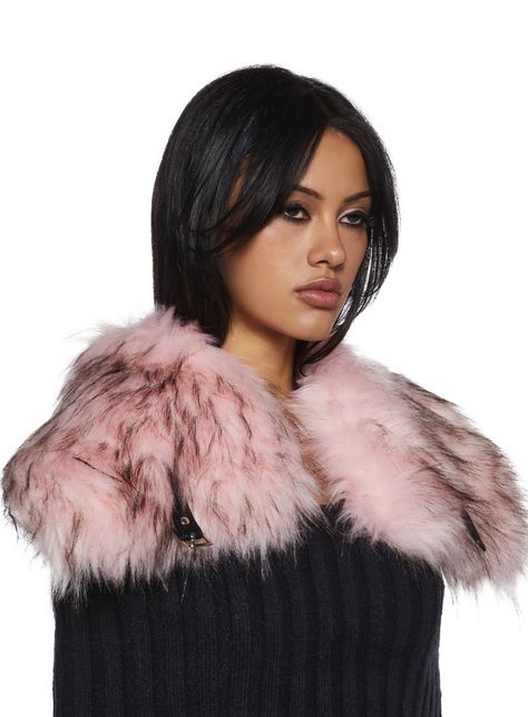 Fur Scarf Outfit, Kiss Outfits, Faux Fur Scarf, Faux Fur Scarves, Scarf Outfit, Pink Bling, Fur Scarf, Streetwear Y2k, Leather Buckle