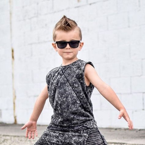 25 Cool Kids Mohawk Ideas: The Best Little Boy Mohawk Haircuts (2023) Mohawk With Shaved Sides, Toddler Mohawk, Short Faux Hawk, Boys Mohawk, Fohawk Haircut, Mohawk Fade, Mohawk Hairstyle, Short Mohawk