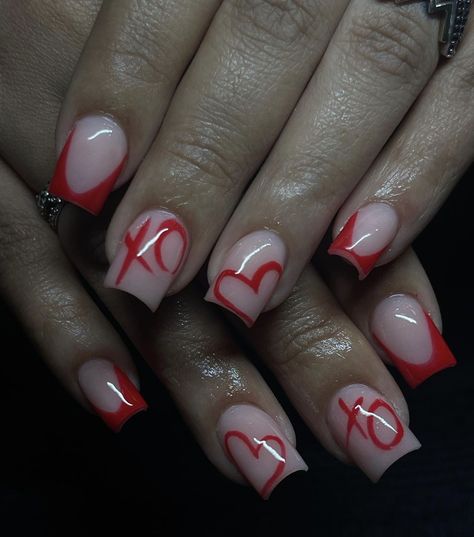 Short Nails For Teens, Black And Red Short Nails, Nail Designs For Teens, Red Short Nails, Nails In Red, Nails For Teens, Red Black Nails, Short Red Nails, Teen Nails