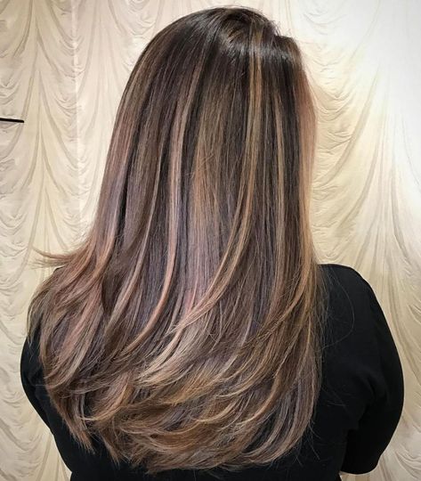 Layered Haircut For Long Thick Hair Haircut For Long Hair With Layers Wavy, Layered Thick Hair, Thick Wavy Hair, Bob Hairstyles For Thick, Balayage Blonde, Long Layered Haircuts, Layered Haircut, Haircut For Thick Hair, Long Layered Hair