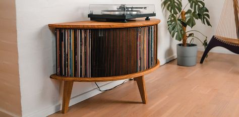 Vinyl Record Storage Diy, Diy Record, Vinyl Display, Office Shelf, Vinyl Record Storage, Vinyl Storage, Record Storage, Smart Things, Storage Diy