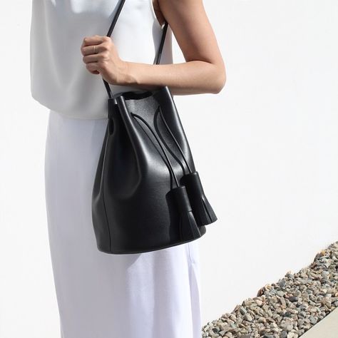 buildingblock's photo on Instagram Black Bucket Bag, Minimalist Bag, Minimal Chic, Leather Bucket Bag, Building Block, Leather Tassel, New Classic, Jeans Boyfriend, Beautiful Bags