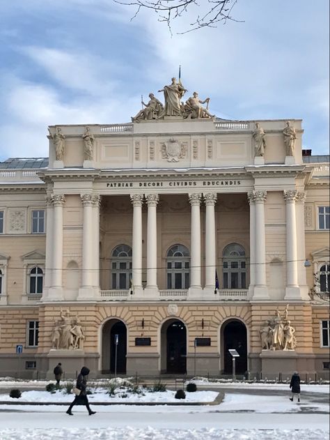 #ukraine #lvivphoto #lviv #university #architecture University Architecture, National University, Wishlist 2024, European Architecture, Classical Architecture, Lviv, Kiev, Switzerland, Ukraine