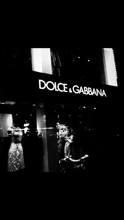 Dolce And Gabbana Aesthetic Wallpaper, Dolce And Gabbana Wallpaper, Dolce And Gabbana Aesthetic, Dolce & Gabbana Logo, Dolce And Gabbana Perfume, Black And White Wallpaper Iphone, Silver Tape, Black And White Wallpaper, White Wallpaper