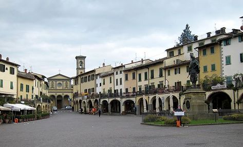 10 Chianti Towns to visit | Chianti wine towns, Tuscany, Italy Classical Facade, Greve In Chianti, Chianti Wine, Chianti Classico, Florence Travel, Italy Map, Lyon France, Rural Area, Santa Maria