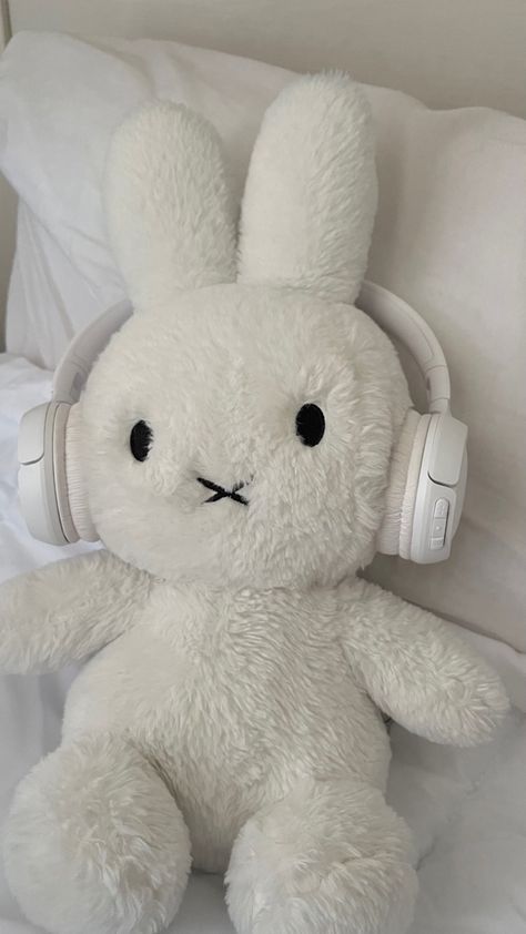 my miffy <3 Plush With Headphones, Miffy Wallpaper, Miffy Plush, 헬로키티 배경화면, Cute Shopping, Cute Simple Wallpapers, Bear Wallpaper, Cute Stuffed Animals, Simple Wallpapers