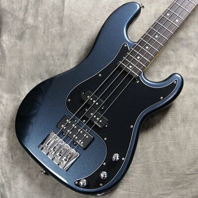 Navy Blue Electric Guitar, Dark Blue Things, Navy Blue Guitar, Cool Bass Guitars, Dark Blue Electric Guitar, Blue Bass Guitar, Customized Guitar, Groove Theory, Custom Bass Guitar