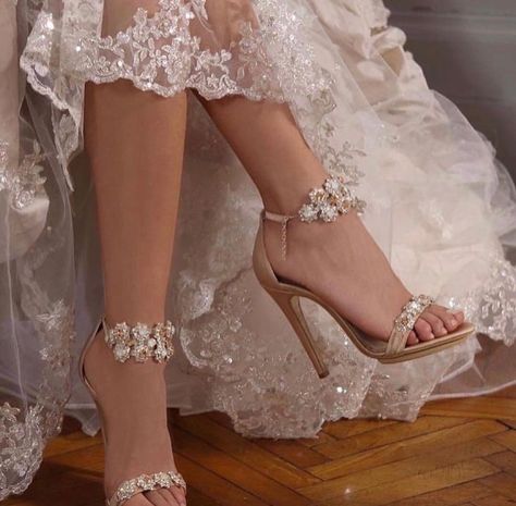 Perfect Wedding Shoes, Heels Aesthetic, Luxury Brides, Bridal Heels, Wedding Heels, Bridal Shoes, Wedding Shoes, Perfect Wedding, Wedding Shoe