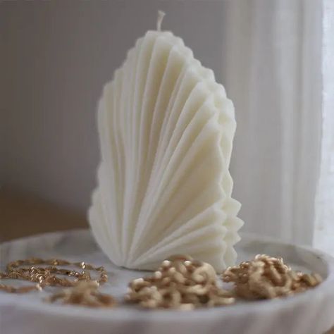 Cattail Leaf Scented Candles https://sasadesiles.fr/products/cattail-leaf-scented-candles SASA DES ILES #Hot Clam Shell Candles, Feather Candle, Cocnut Candle, Palm Wax Candles, Shell Shaped Candles, Scented Candles, Candles, Instagram