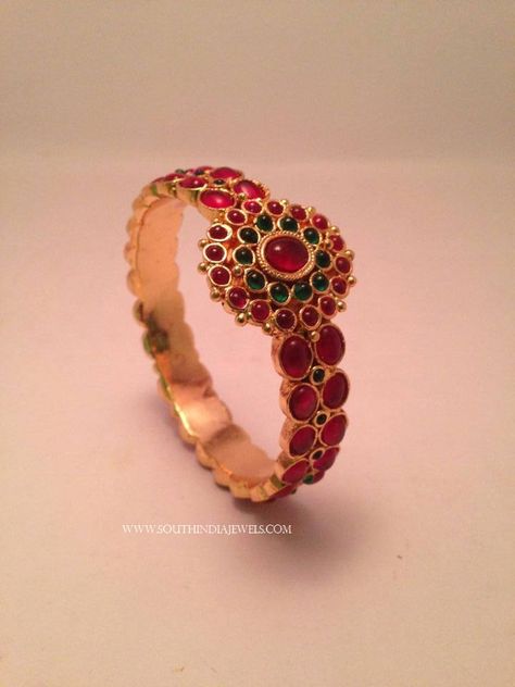 Gold Plated Antique Kemp Bangle Collections. Kemp Bangles, Pearl Bangles Gold, Diamond Haram, Kemp Jewellery, 22k Gold Bangles, Gold Bangles Indian, Ruby Bangles, Ladies Bangles, Antique Gold Earrings