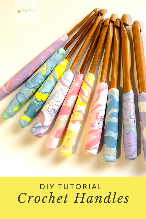 Learn how to make polymer clay handles for your uncomfortable crochet hooks!  Works for aluminum and bamboo hooks!  Full tutorial on the blog! Diy Crochet Hook Handle, Clay Handles, Diy Crochet Hook, Custom Crochet Hooks, Cottage Crochet, Sunflower Cottage, Crochet Hook Handles, Crochet Handles, Ergonomic Crochet Hook