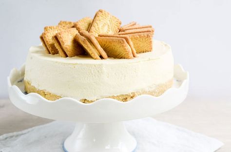 Cream Cheesecake No Bake, Custard Cream Cheesecake, Custard Recipe Easy, Cheesecake No Bake, Cheesecake Desserts Recipes, Easy Custard, Baked Custard, Custard Cream, Cream Cheesecake