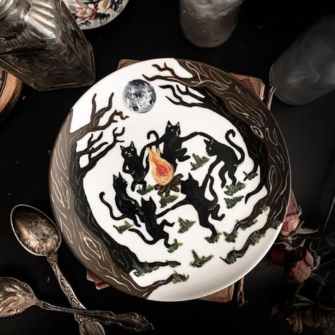 Witch Pottery Ceramics, Spooky Ceramic Ideas, Pottery Painting Ideas Goth, Witchy Pottery Painting, Spooky Pottery Painting, Full Moon Dance, Bowl Pottery Painting Ideas, Witch Plates, Underglaze Pencil