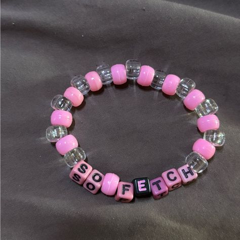 Pink Matching Bracelets, Kandi Display, Beaded Bracelets Ideas Words, Pink And Blue Bracelets, Mean Girls Bracelets, Pony Beads Bracelet Ideas, Y2k Beaded Bracelets, Funny Beaded Bracelets, Candy Bracelet Ideas